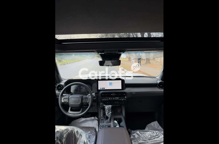 BRAND NEW 2025 TOYOTA LAND CRUISER – ZERO MILEAGE, FULL OPTION - 5/7