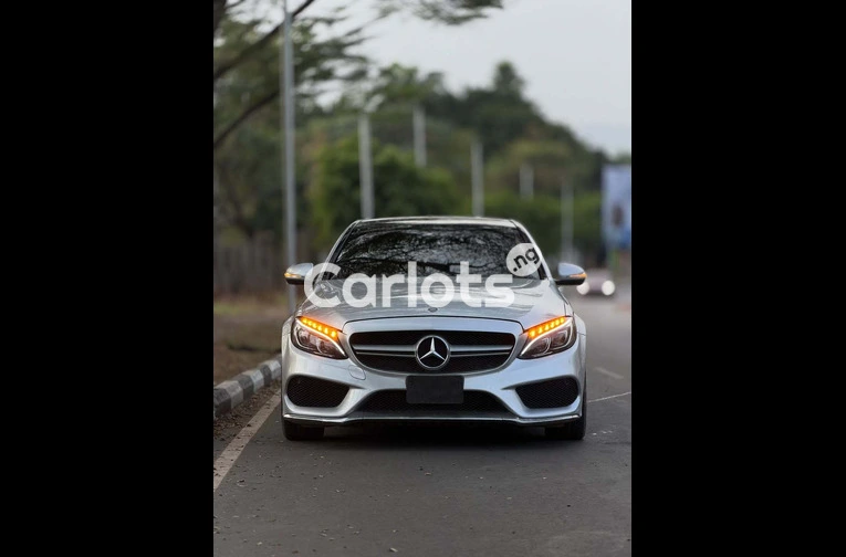 2015 MERCEDES-BENZ C400 - 2/7