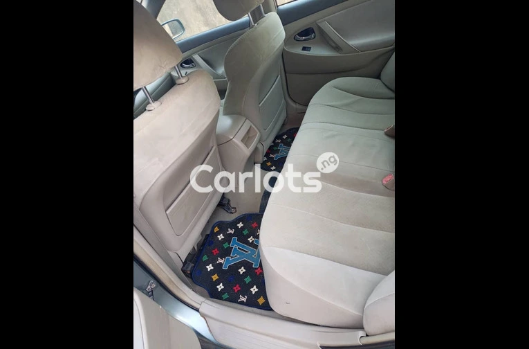 Toyota Camry 2008 - 4/5