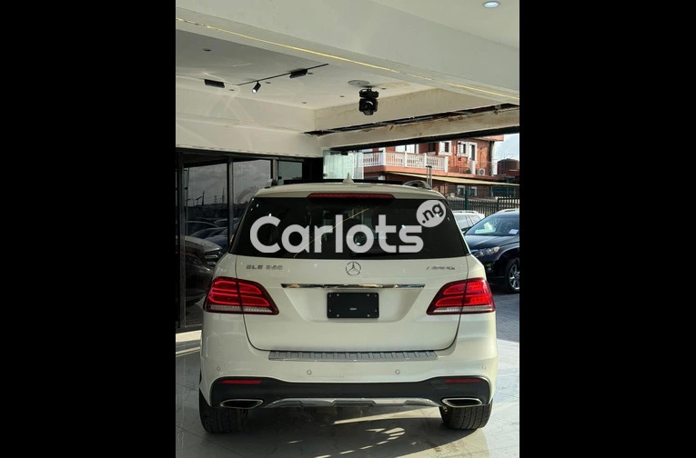 2017 Mercedes Benz GLE350 - 2/7