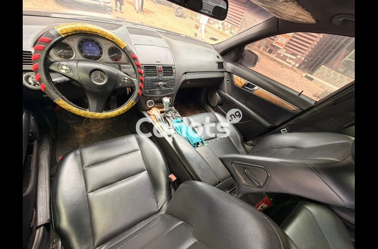2008 MERCEDES BENZ C300 - 2/4