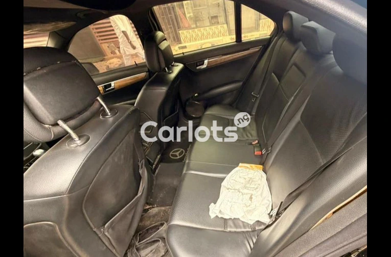 2008 MERCEDES BENZ C300 - 3/4