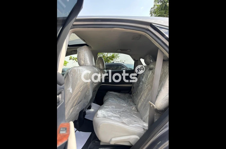 FOREIGN USED 2012 LEXUS RX350 HYBRID DRIVE - 4/6