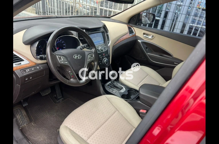 Hyundai Santa Fe Sport 2.0T Limited - 2/7