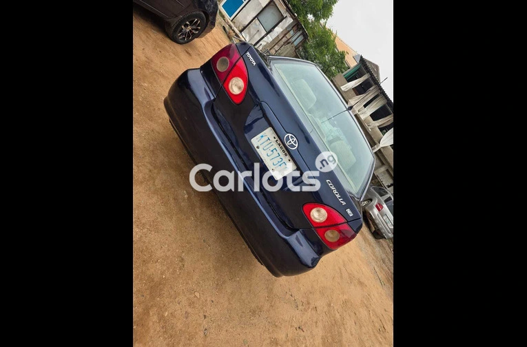 Toyota Corolla 2007 - 2/4