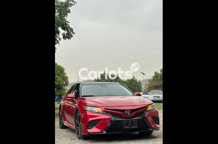 FOREIGN USED 2019 TOYOTA CAMRY XSE FULL OPTION