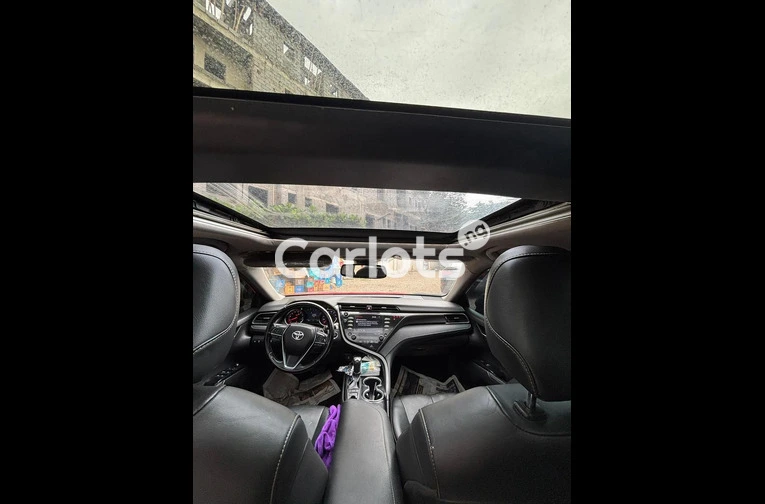 FOREIGN USED 2019 TOYOTA CAMRY XSE FULL OPTION - 4/7