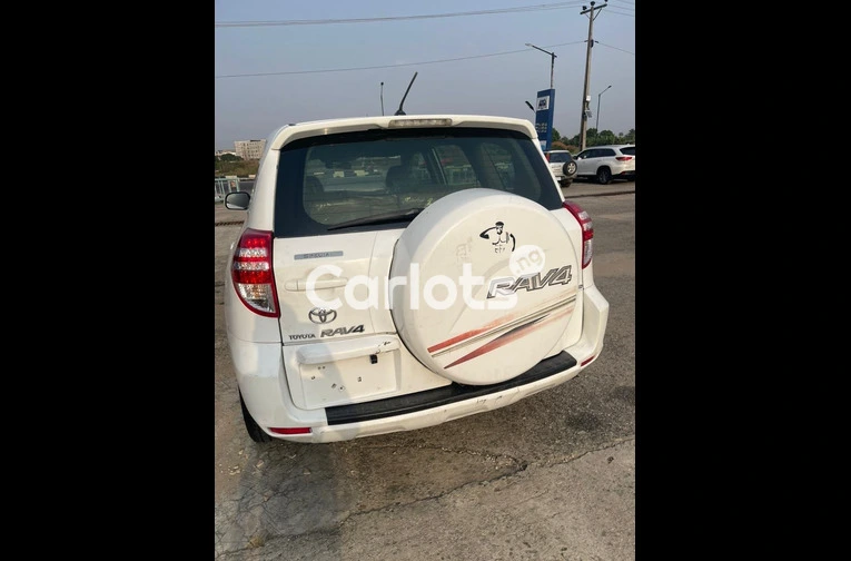 TOKUNBO 2011 TOYOTA RAV4 4WD V4 - 7/7