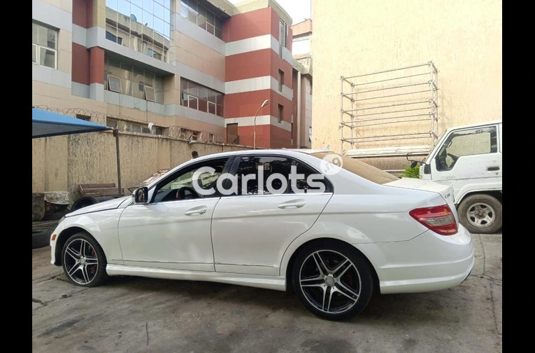 2009 MERCEDES BENZ C300 - 4/5