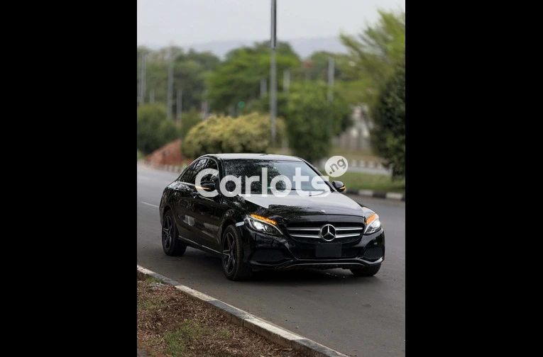 Mercedes-Benz C300 2015 - 3/7