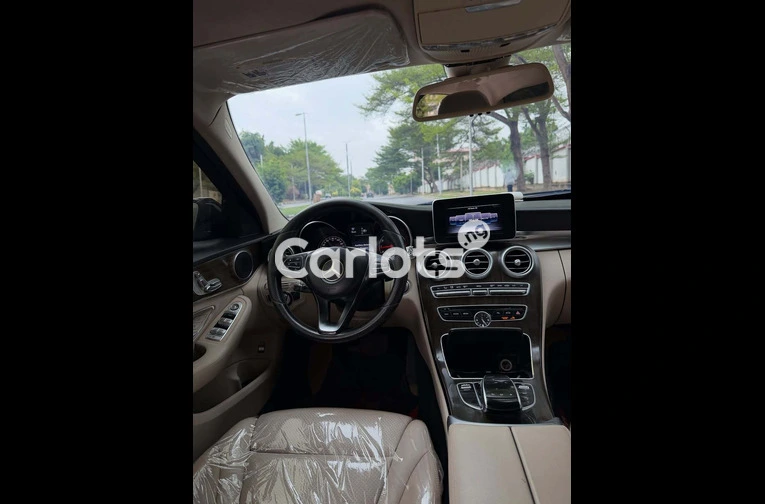 Mercedes-Benz C300 2015 - 4/7