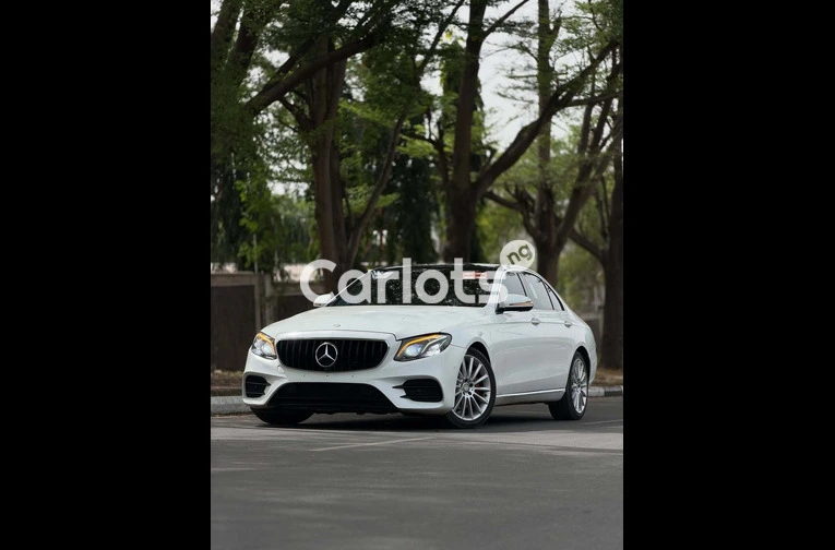 2016 Mercedes-Benz E300