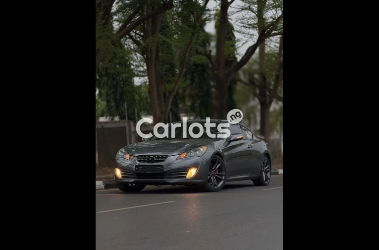 2010 HYUNDAI GENESIS FOREIGN USED