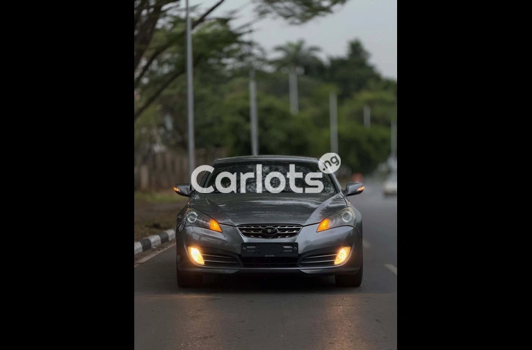 2010 HYUNDAI GENESIS FOREIGN USED - 2/7