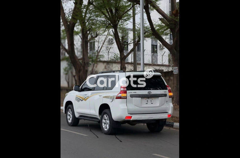 2018 TOYOTA LAND CRUISER PRADO VX - 7/7