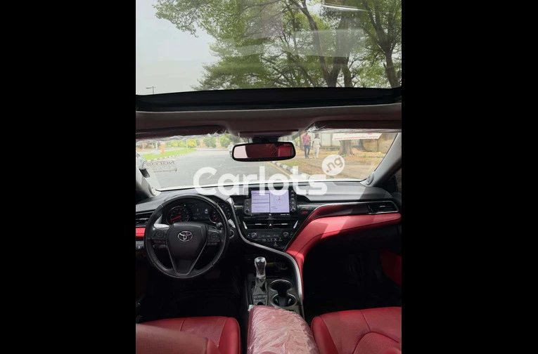 Toyota Camry 2021 TOKUNBO - 5/7