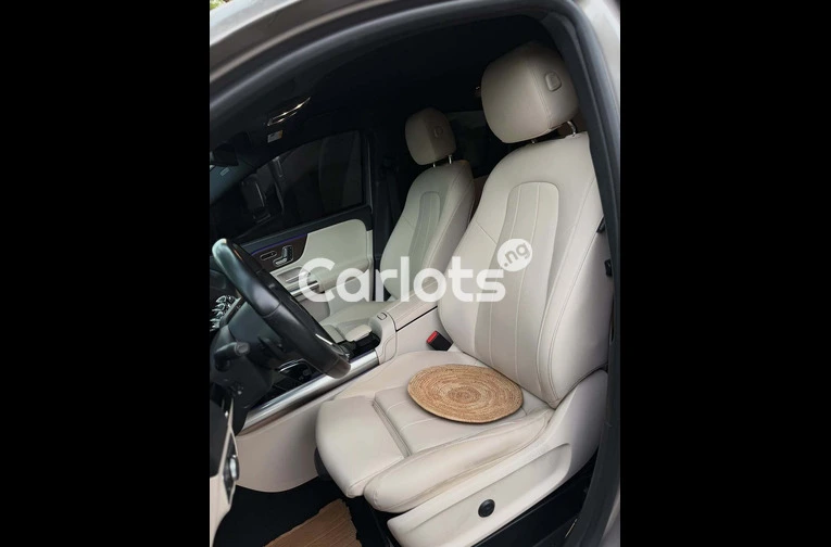 2021 MERCEDES-BENZ GLA250 - 6/7