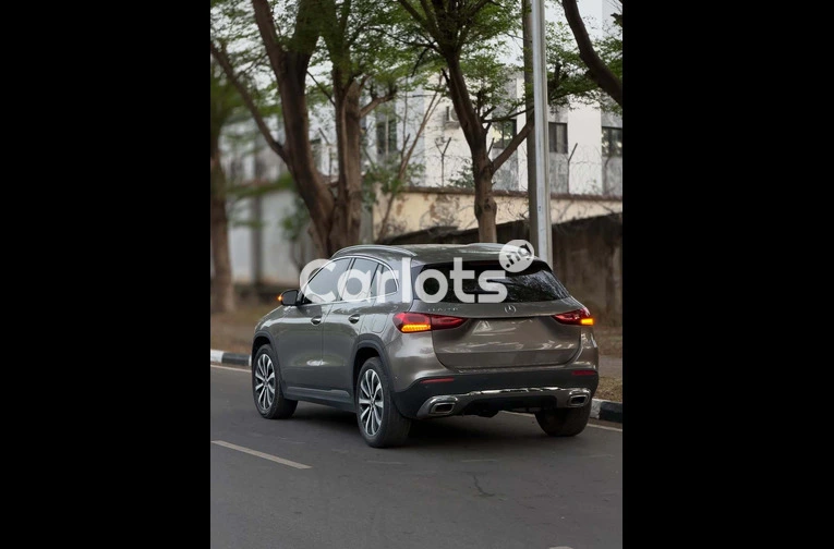 2021 MERCEDES-BENZ GLA250 - 7/7