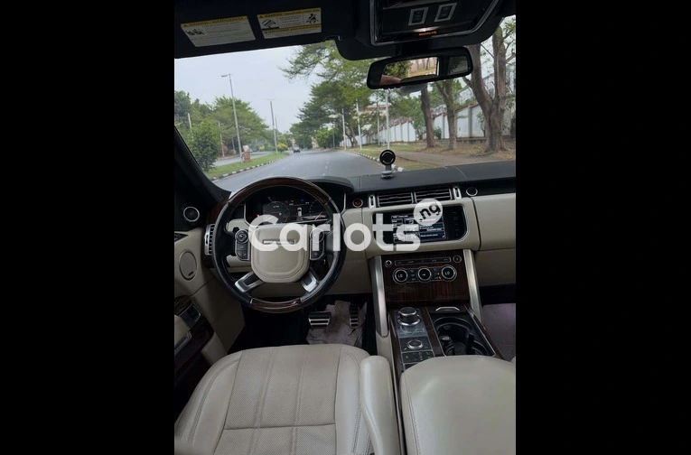 2021 TOYOTA CAMRY SE HYBRID - 4/7