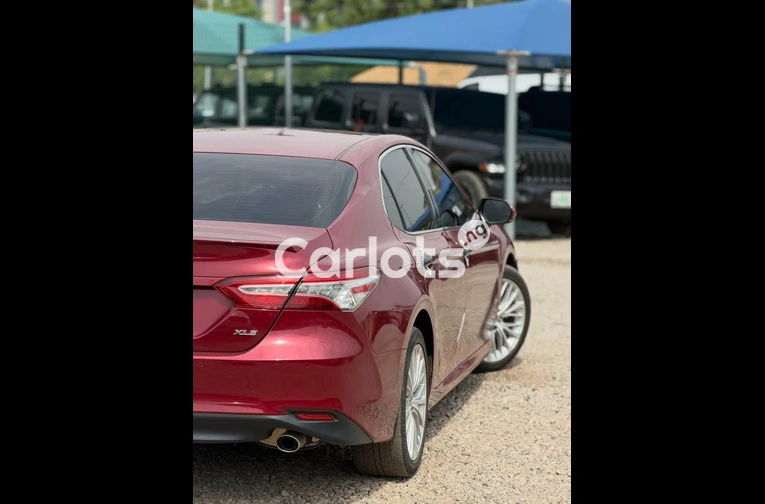 Foreign Used 2018 Toyota Camry XLE - 3/7