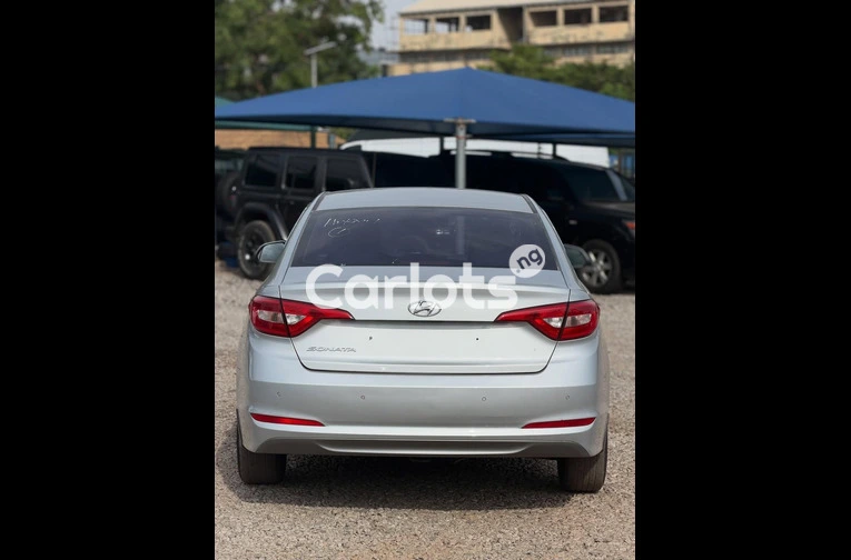Foreign Used 2016 Hyundai Sonata - 1/7