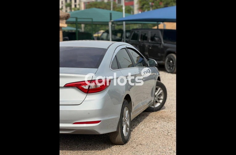 Foreign Used 2016 Hyundai Sonata - 2/7