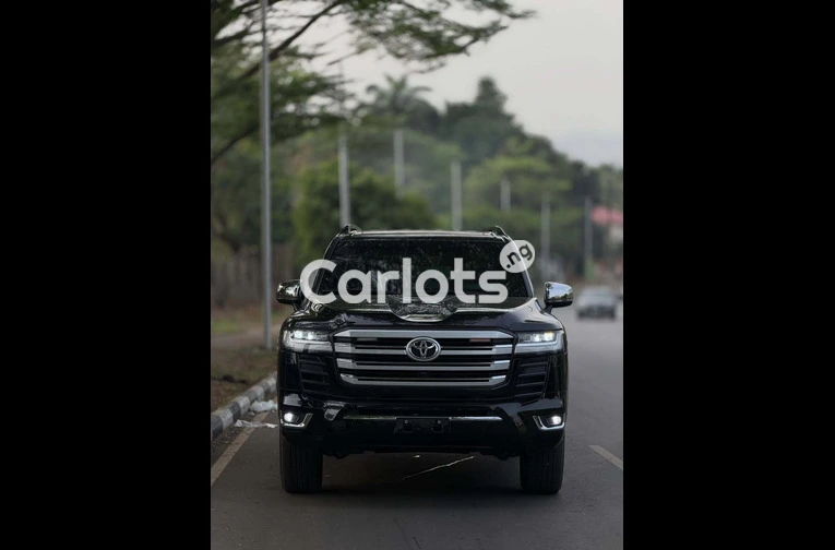 2025 TOYOTA LAND CRUISER BULLETPROOF - 2/7