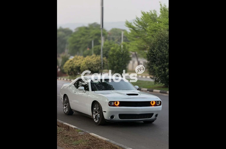 2022 DODGE CHALLENGER - 3/7