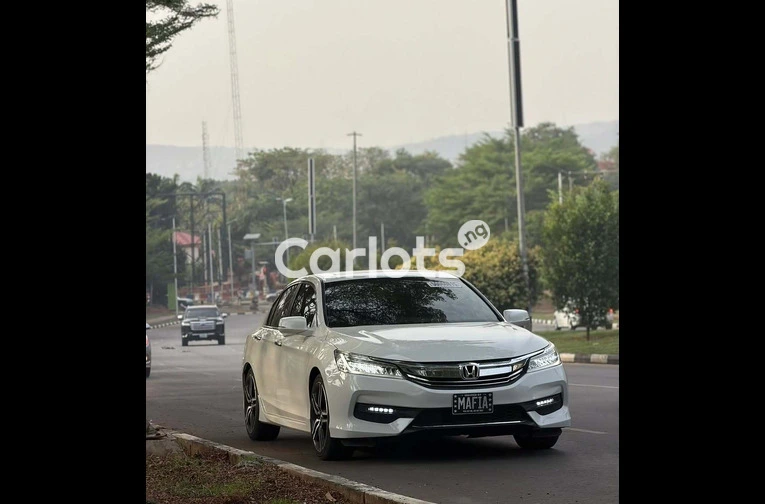 2016 HONDA ACCORD SPORT - 3/7