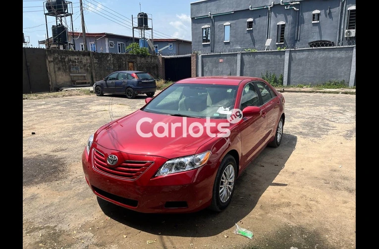 BELGIUM GRADE 2009 TOYOTA CAMRY LE