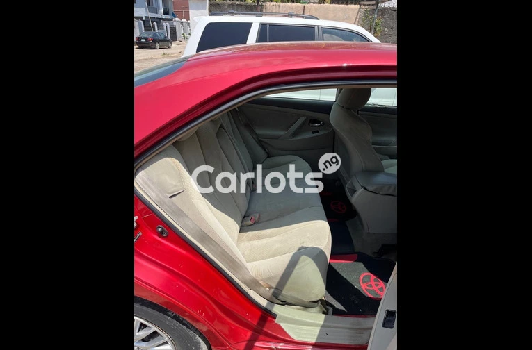 BELGIUM GRADE 2009 TOYOTA CAMRY LE - 3/7