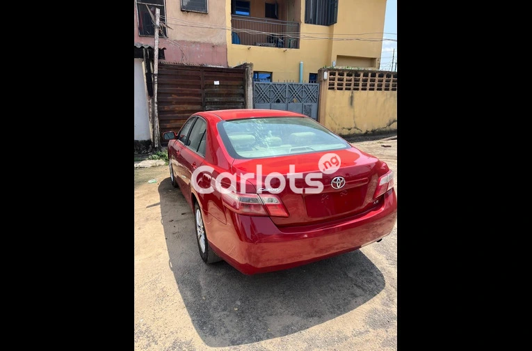 BELGIUM GRADE 2009 TOYOTA CAMRY LE - 6/7