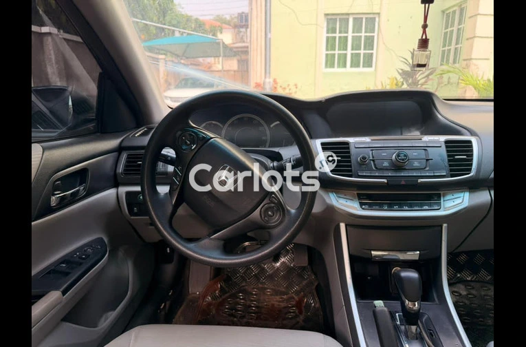 HONDA ACCORD 2014 - 2/7