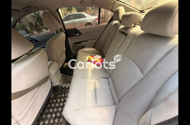 HONDA ACCORD 2014 - 4/7