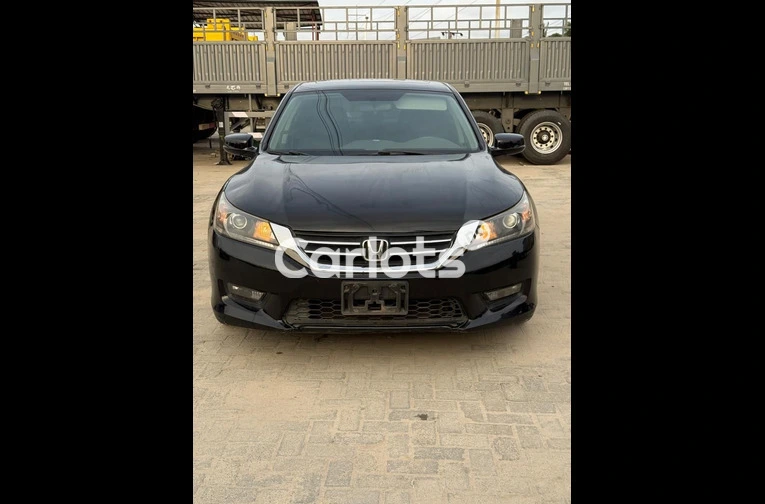 Registered 2014 Honda Accord - 2/7