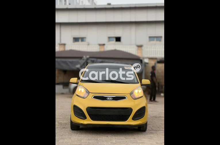 2013 KIA PICANTO