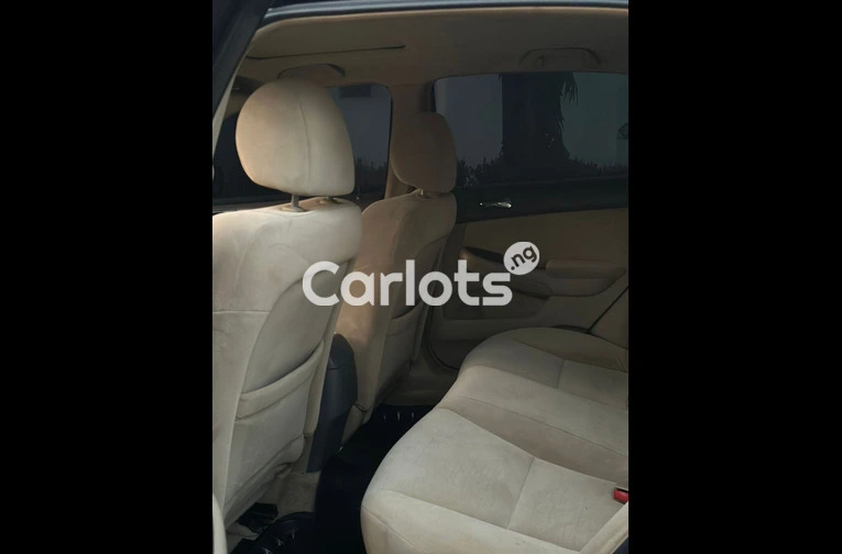 Honda Accord 2007 - 4/7