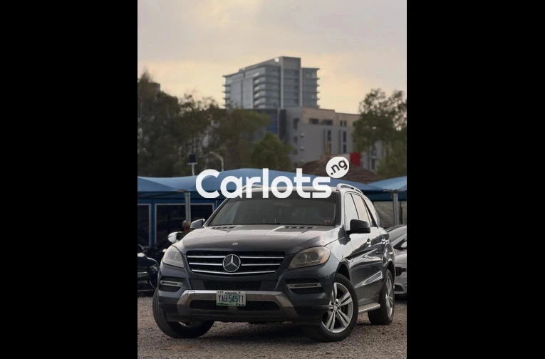Clean 2014 Mercedes ML350 - 1/7