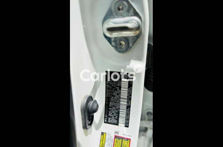 TOYOTA COROLLA S 2016 - 5/7