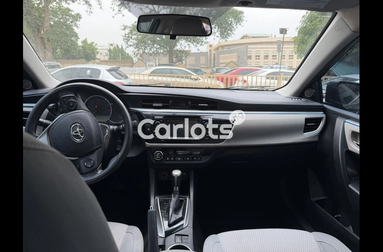 FOREIGN USED TOYOTA COROLLA 2014 MODEL - 3/7