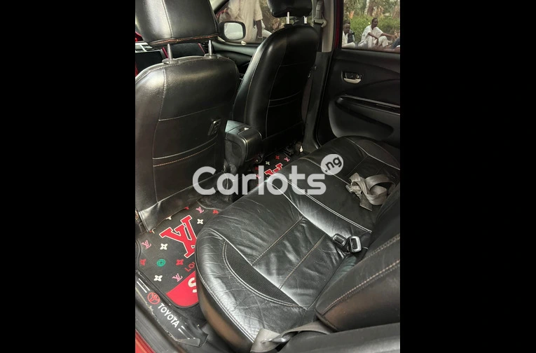 TOKS STANDARD 2008 TOYOTA YARIS - 4/7