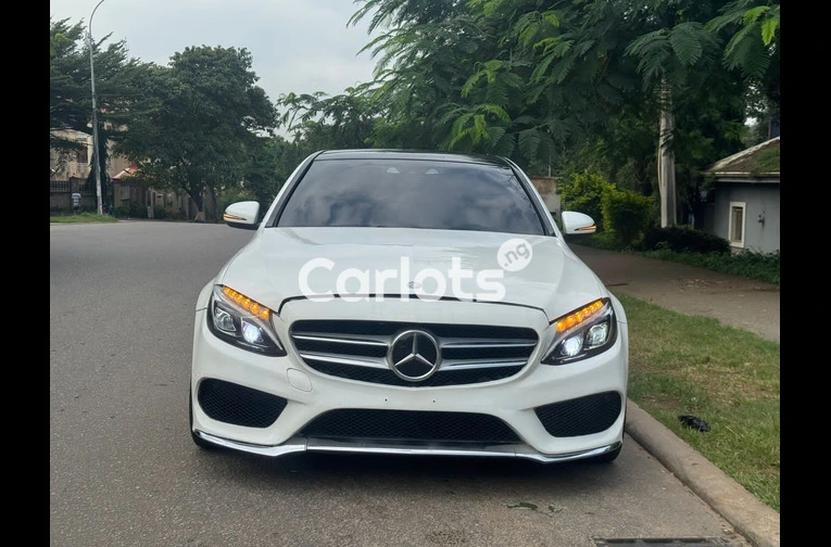 MERCEDES BENZ C450 - 1/7