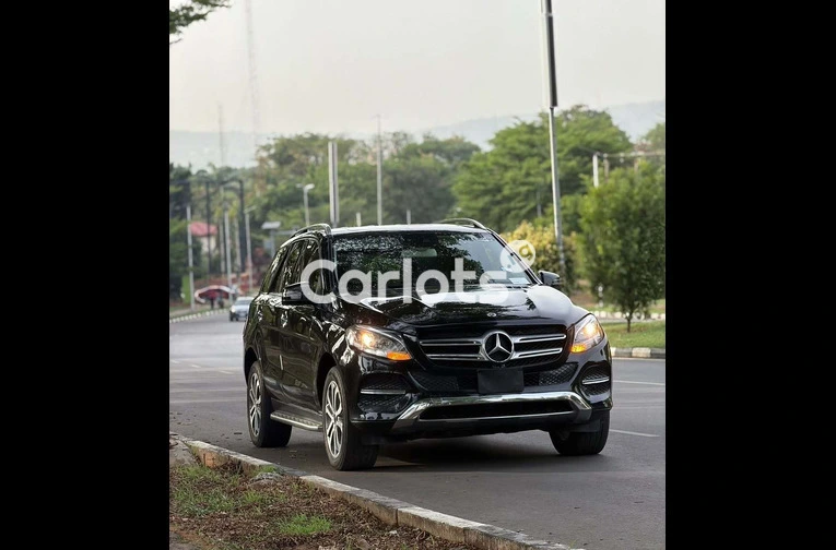 Clean 2017 Mercedes-Benz GLE350 - 3/7
