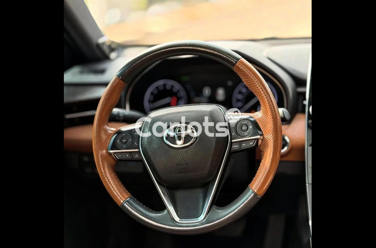 FOREIGN USED 2019 TOYOTA AVALON LIMITED - 4/5