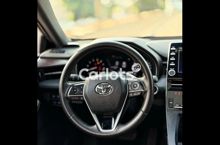 FOREIGN USED 2021 TOYOTA AVALON XLE - 3/7