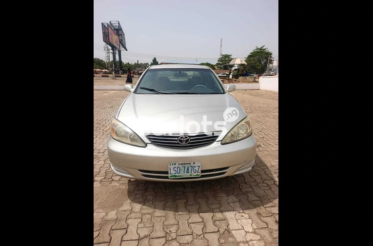 2004 Toyota Camry - 1/4