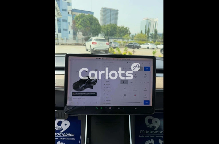 2019 Tesla Model 3 - 3/7