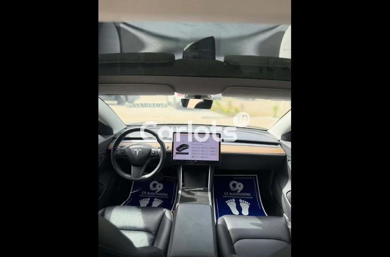 2019 Tesla Model 3 - 4/7