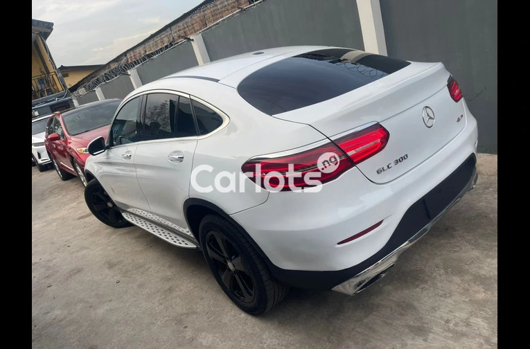 2017 Mercedes Benz GLC 4MATIC Coupe Foreign used Accident free - 7/7