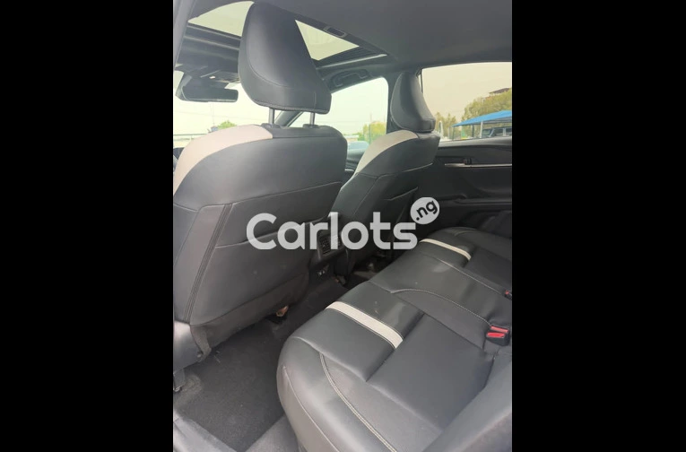 BRAND NEW 2025 TOYOTA CAMRY - 3/7